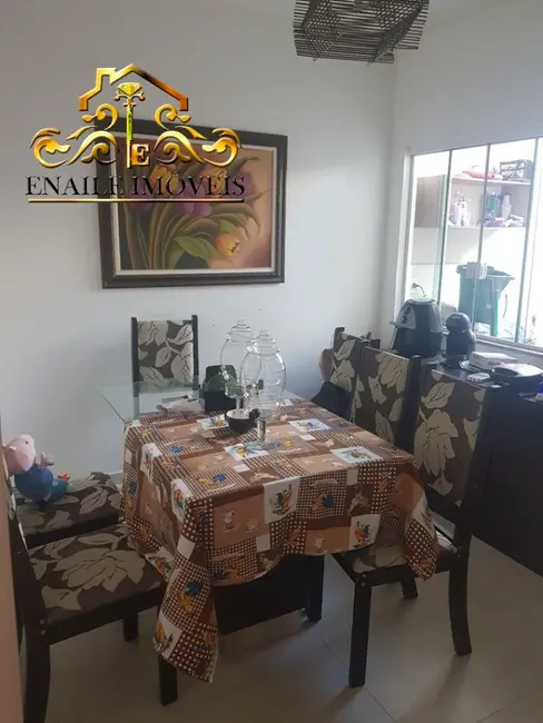 Casa com 3 quartos à venda, 120m2 em Centro, Itaguai - RJ - imagem 4 Foto 4 de Casa com 3 quartos à venda, 120m2 em Centro, Itaguai - RJ