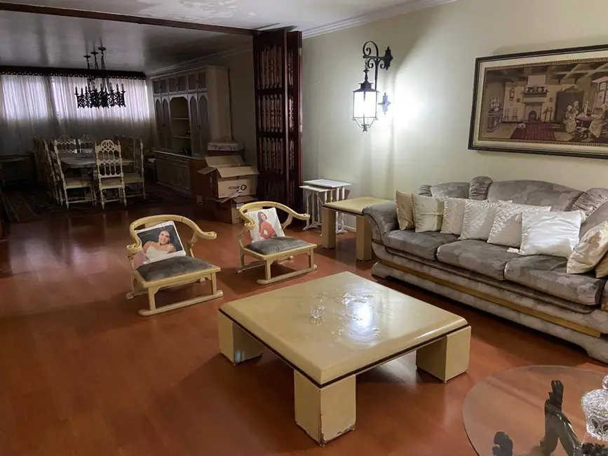 Foto 1 de Casa com 4 quartos para alugar, 400m2 em Jardim Anália Franco, São Paulo - SP