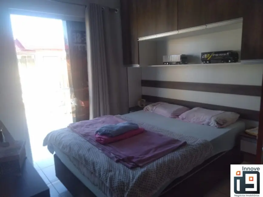 Foto 4 de Casa com 2 quartos à venda, 60m2 em Centro, Barra Velha - SC