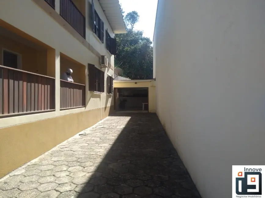 Foto 5 de Casa com 6 quartos à venda, 360m2 em Centro, Barra Velha - SC