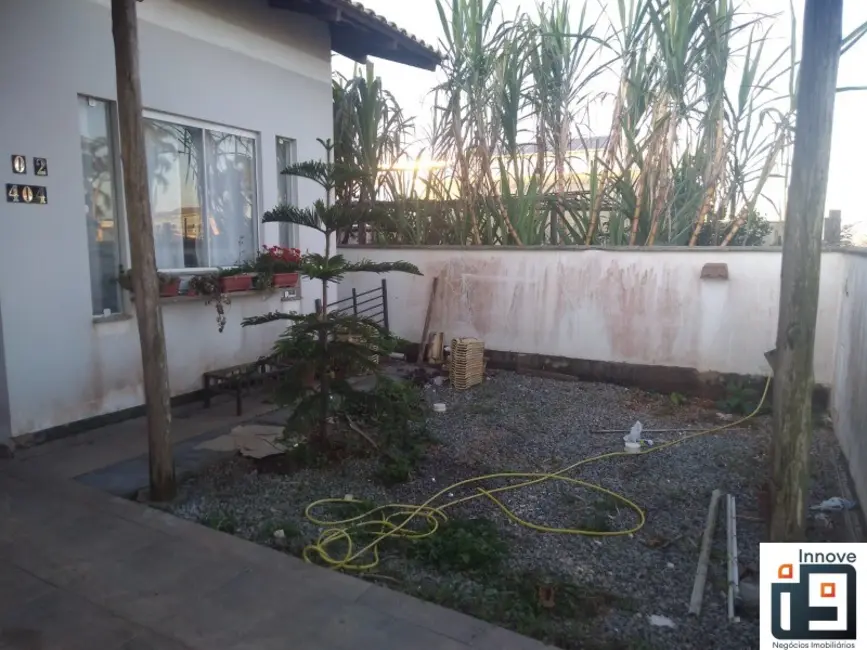 Foto 2 de Casa com 3 quartos à venda, 130m2 em Barra Velha - SC