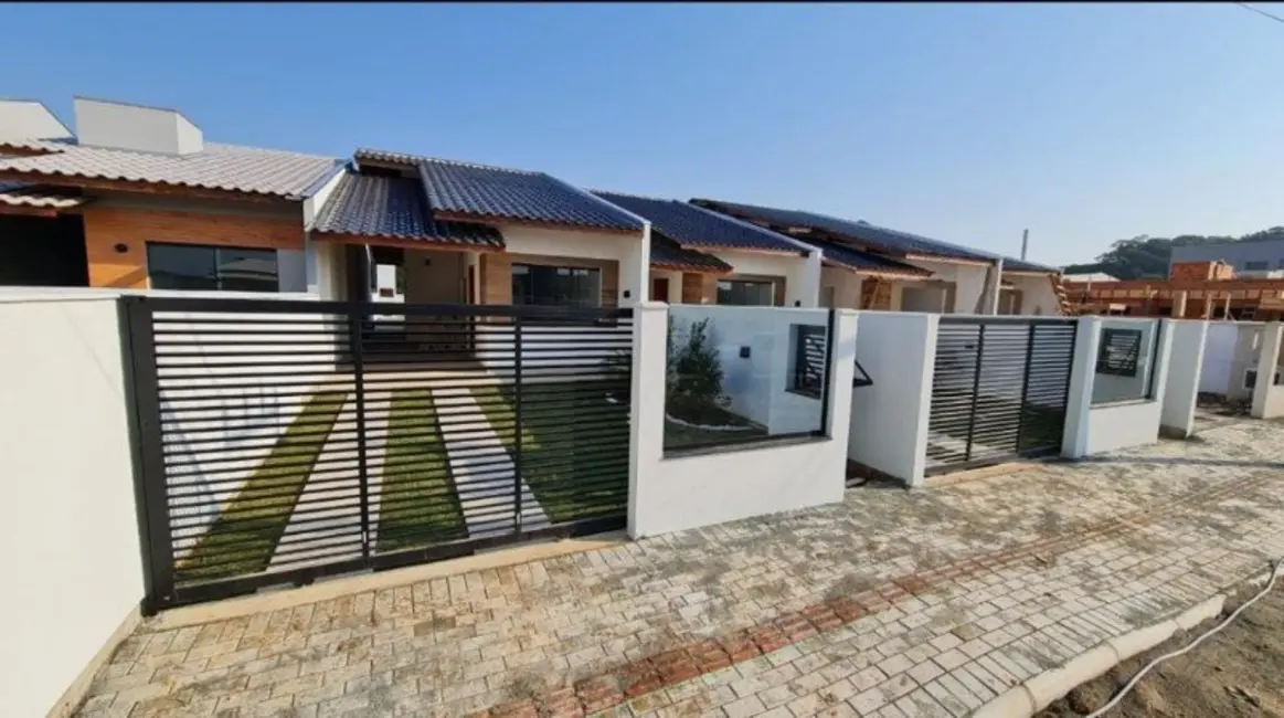 Foto 3 de Casa com 2 quartos à venda, 102m2 em Barra Velha - SC