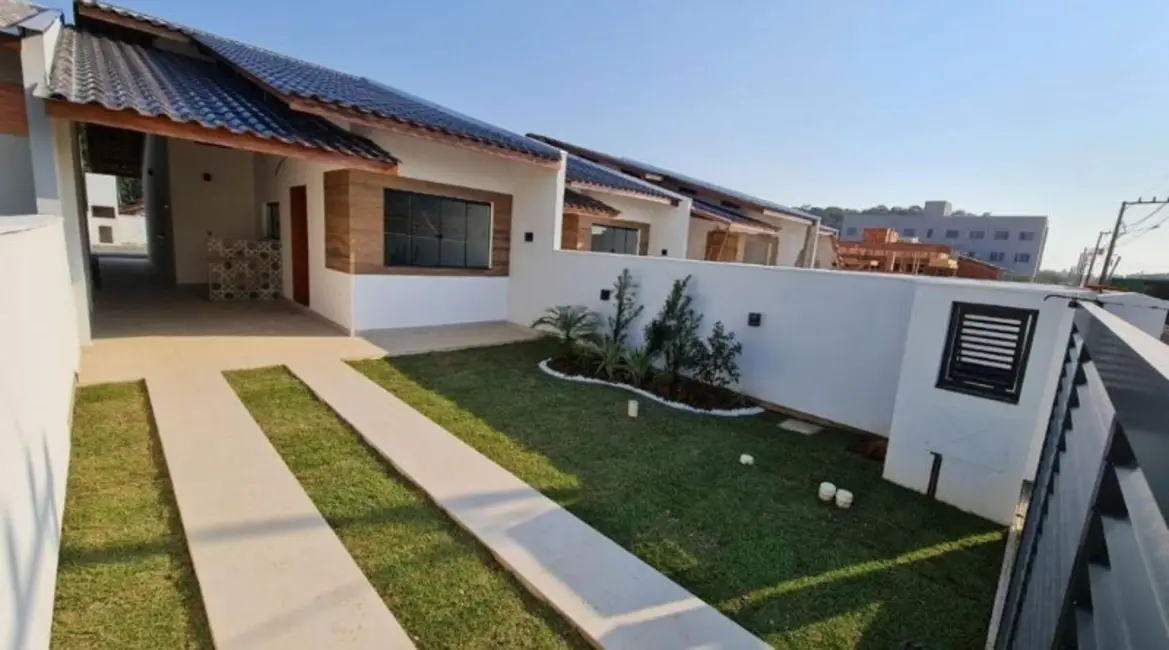 Foto 1 de Casa com 2 quartos à venda, 102m2 em Barra Velha - SC