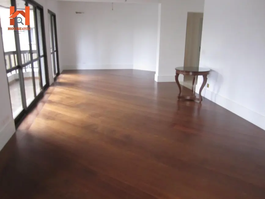 Foto 5 de Apartamento com 3 quartos à venda, 210m2 em Vila Nova Conceição, São Paulo - SP