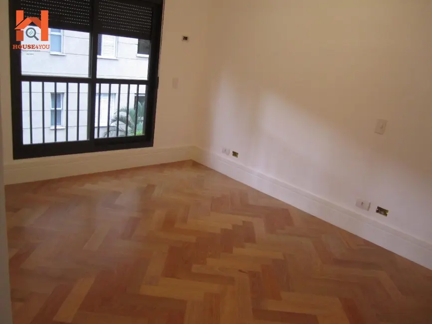 Foto 9 de Apartamento com 3 quartos à venda, 210m2 em Vila Nova Conceição, São Paulo - SP