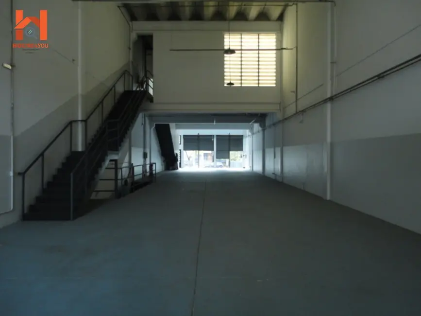 Armazém / Galpão para alugar, 800m2 em Tamboré, Barueri - SP - imagem 2 Foto 2 de Armazém / Galpão para alugar, 800m2 em Tamboré, Barueri - SP