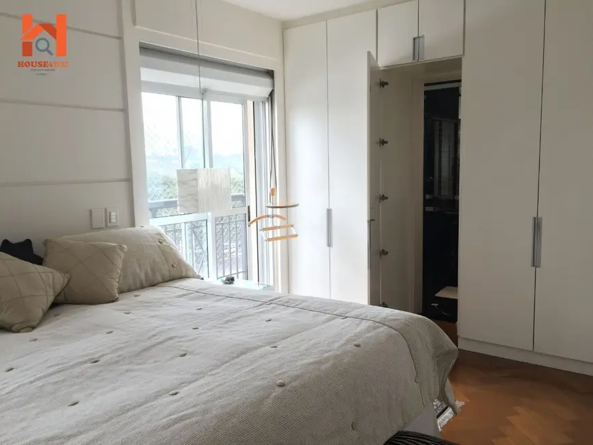 Apartamento com 4 quartos à venda, 257m2 em Moema, São Paulo - SP - imagem 3 Foto 3 de Apartamento com 4 quartos à venda, 257m2 em Moema, São Paulo - SP