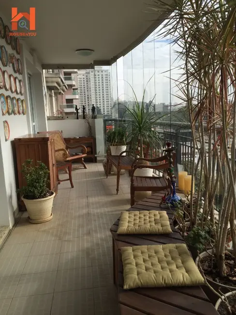 Foto 2 de Apartamento com 4 quartos à venda, 257m2 em Moema, São Paulo - SP