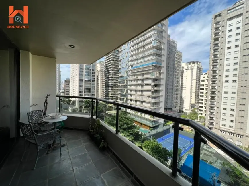 Apartamento com 4 quartos à venda, 220m2 em Itaim Bibi, São Paulo - SP - imagem 8 Foto 8 de Apartamento com 4 quartos à venda, 220m2 em Itaim Bibi, São Paulo - SP