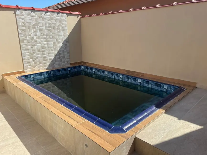 Foto 3 de Casa com 2 quartos à venda, 56m2 em Itanhaem - SP