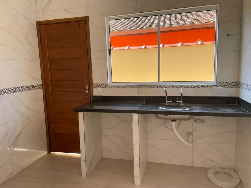 Foto 9 de Casa com 2 quartos à venda, 56m2 em Itanhaem - SP