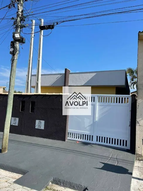 Foto 2 de Casa com 2 quartos à venda, 65m2 em Itanhaem - SP