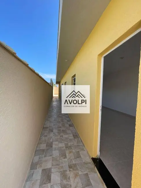 Foto 4 de Casa com 2 quartos à venda, 65m2 em Itanhaem - SP