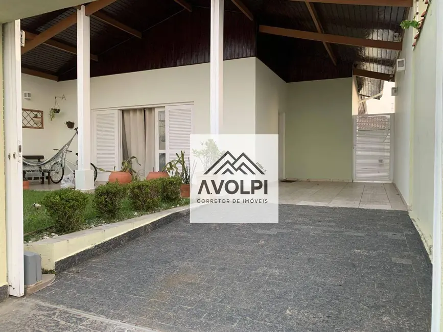 Foto 2 de Casa com 3 quartos à venda, 500m2 em Itanhaem - SP