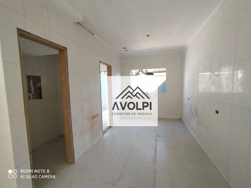 Foto 8 de Casa com 2 quartos à venda, 75m2 em Itanhaem - SP