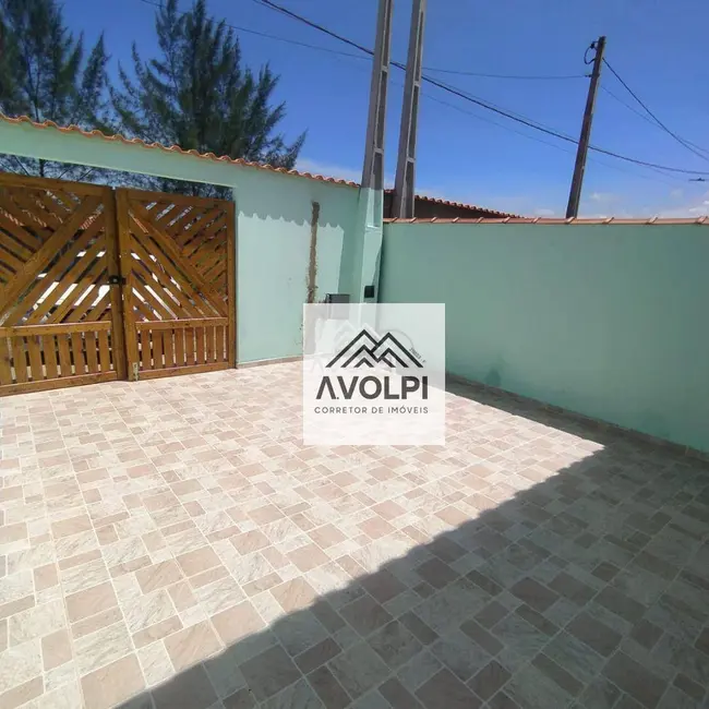 Foto 2 de Casa com 2 quartos à venda em Itanhaem - SP
