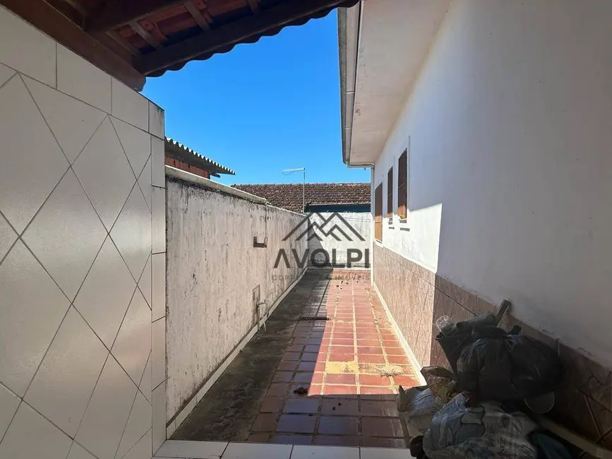 Foto 9 de Casa à venda, 360m2 em Itanhaem - SP