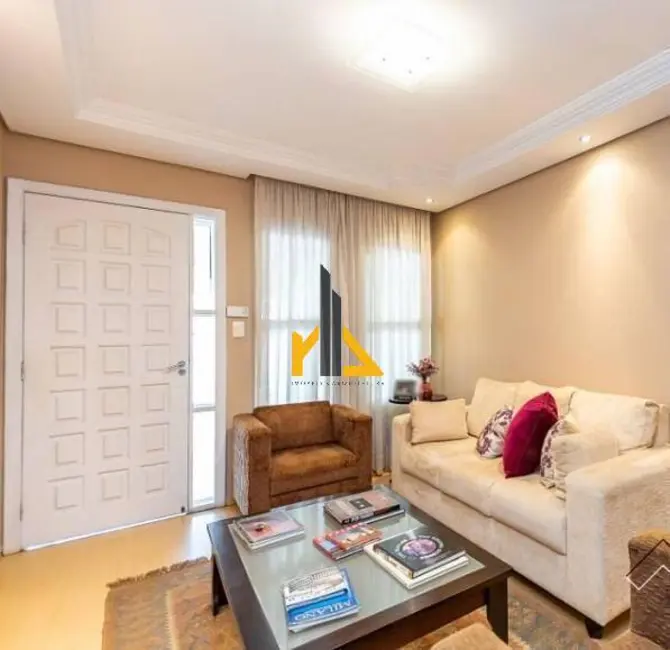 Casa com 3 quartos à venda, 143m2 em Uberaba, Curitiba - PR - imagem 4 Foto 4 de Casa com 3 quartos à venda, 143m2 em Uberaba, Curitiba - PR