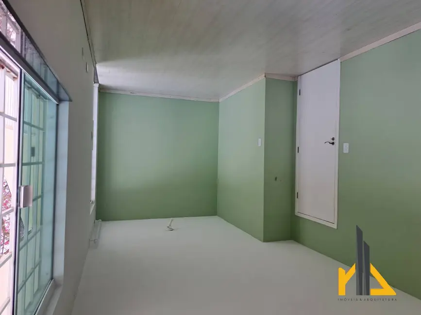 Casa com 3 quartos à venda, 170m2 em Cidade Jardim, Sao Jose Dos Pinhais - PR - imagem 4 Foto 4 de Casa com 3 quartos à venda, 170m2 em Cidade Jardim, Sao Jose Dos Pinhais - PR