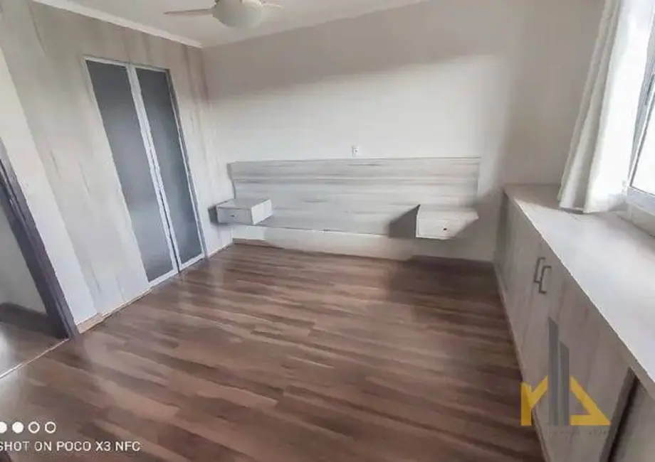 Foto 9 de Casa com 3 quartos à venda, 150m2 em Água Verde, Curitiba - PR