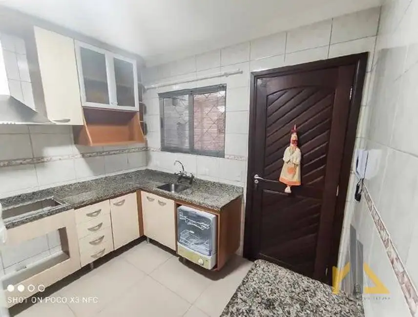 Foto 8 de Casa com 3 quartos à venda, 150m2 em Água Verde, Curitiba - PR