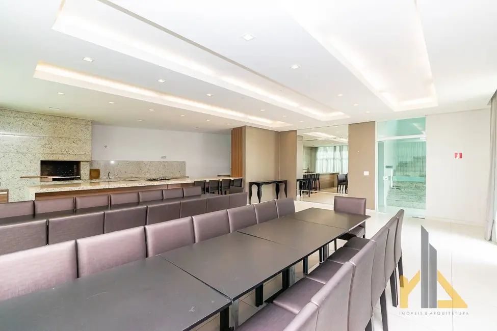 Casa com 4 quartos à venda, 278m2 em Santo Inácio, Curitiba - PR - imagem 8 Foto 8 de Casa com 4 quartos à venda, 278m2 em Santo Inácio, Curitiba - PR