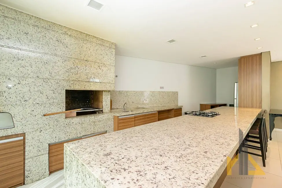 Casa com 4 quartos à venda, 278m2 em Santo Inácio, Curitiba - PR - imagem 7 Foto 7 de Casa com 4 quartos à venda, 278m2 em Santo Inácio, Curitiba - PR