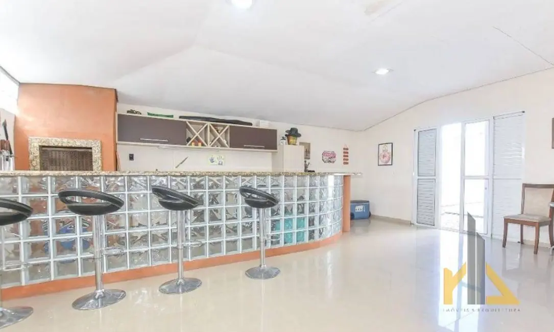 Casa com 4 quartos à venda, 191m2 em Bairro Alto, Curitiba - PR - imagem 3 Foto 3 de Casa com 4 quartos à venda, 191m2 em Bairro Alto, Curitiba - PR