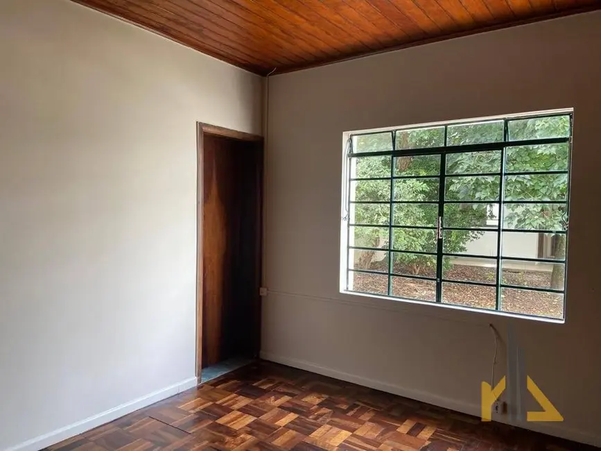 Casa com 3 quartos à venda e para alugar, 220m2 em Jardim das Américas, Curitiba - PR - imagem 6 Foto 6 de Casa com 3 quartos à venda e para alugar, 220m2 em Jardim das Américas, Curitiba - PR