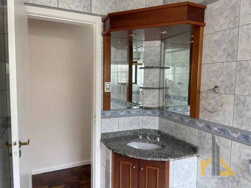 Foto 23 de Casa com 3 quartos à venda e para alugar, 220m2 em Jardim das Américas, Curitiba - PR