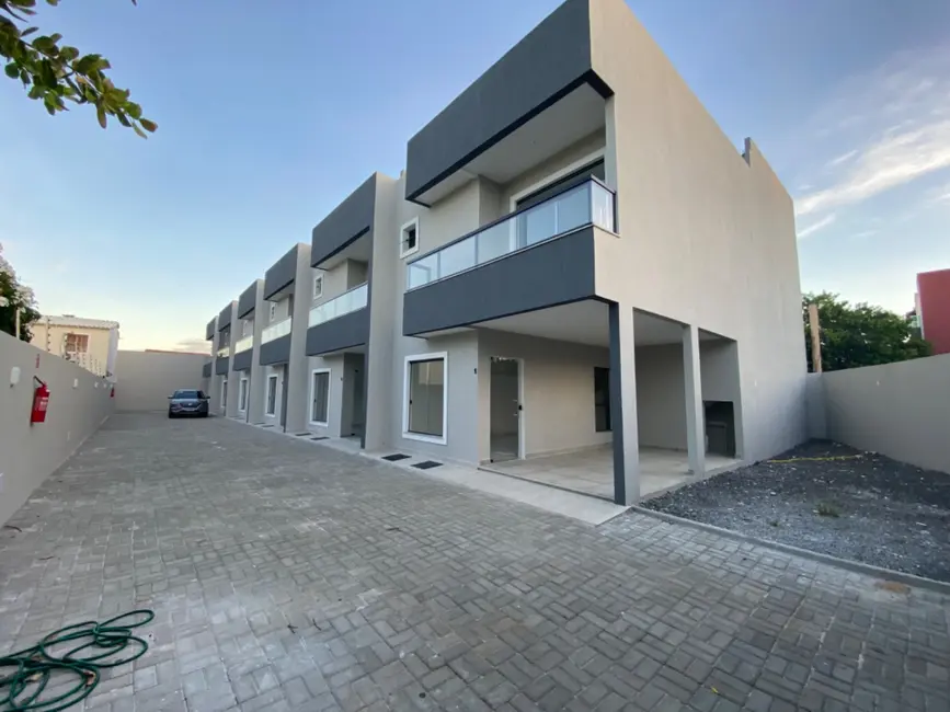 Foto 1 de Casa de Condomínio com 4 quartos à venda, 165m2 em Ipitanga, Lauro De Freitas - BA