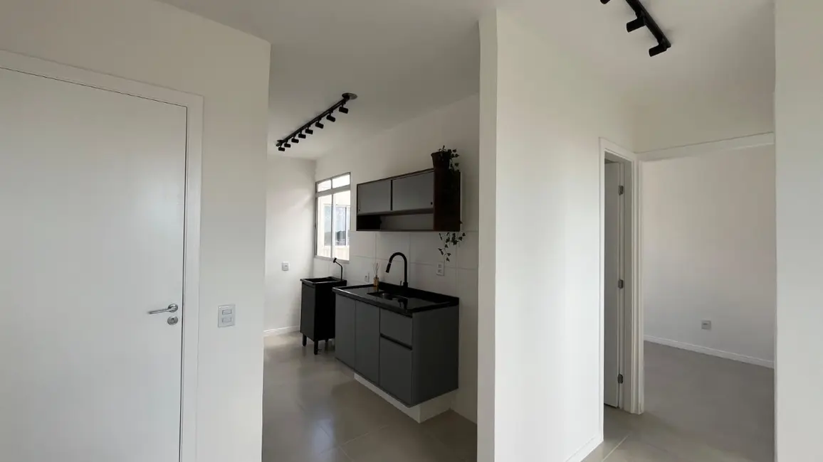 Foto 2 de Apartamento com 2 quartos à venda, 52m2 em Camacari - BA