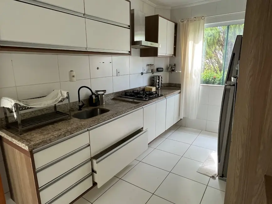 Casa de Condomínio com 4 quartos à venda, 180m2 em Buraquinho, Lauro De Freitas - BA - imagem 9 Foto 9 de Casa de Condomínio com 4 quartos à venda, 180m2 em Buraquinho, Lauro De Freitas - BA