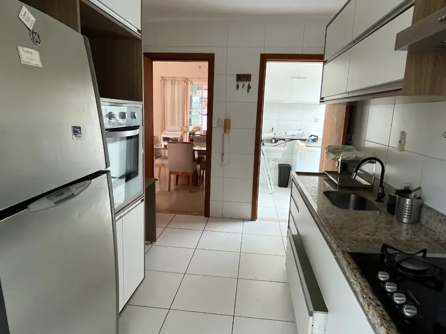 Casa de Condomínio com 4 quartos à venda, 180m2 em Buraquinho, Lauro De Freitas - BA - imagem 8 Foto 8 de Casa de Condomínio com 4 quartos à venda, 180m2 em Buraquinho, Lauro De Freitas - BA