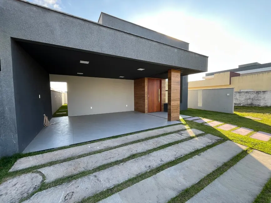 Foto 3 de Casa de Condomínio com 3 quartos à venda, 130m2 em Camacari - BA