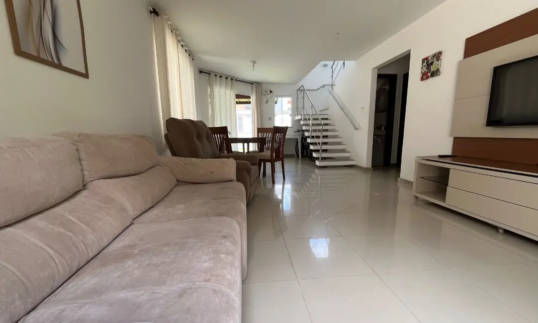 Foto 3 de Casa de Condomínio com 5 quartos à venda, 152m2 em Camacari - BA