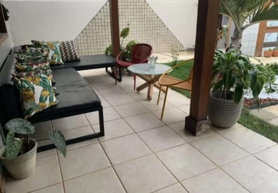 Casa com 6 quartos à venda, 220m2 em Vilas do Atlântico, Lauro De Freitas - BA - imagem 7 Foto 7 de Casa com 6 quartos à venda, 220m2 em Vilas do Atlântico, Lauro De Freitas - BA