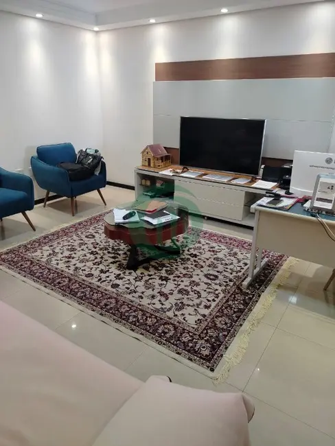 Foto 2 de Casa de Condomínio com 3 quartos à venda, 300m2 em Parque São Vicente, Maua - SP