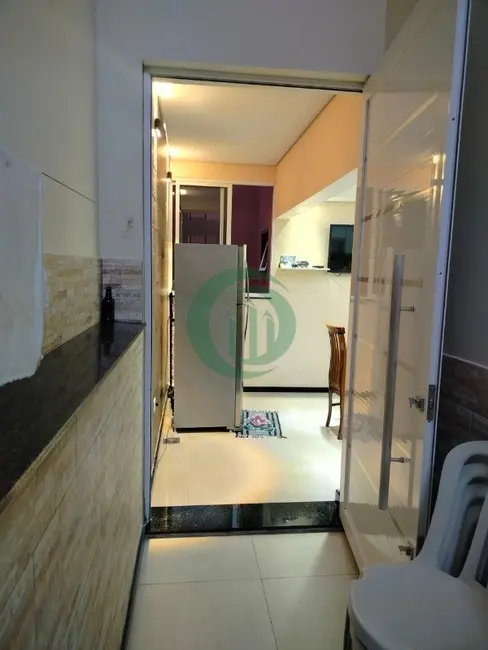 Foto 8 de Casa de Condomínio com 3 quartos à venda, 300m2 em Parque São Vicente, Maua - SP