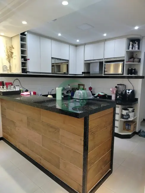 Foto 5 de Casa de Condomínio com 3 quartos à venda, 300m2 em Parque São Vicente, Maua - SP
