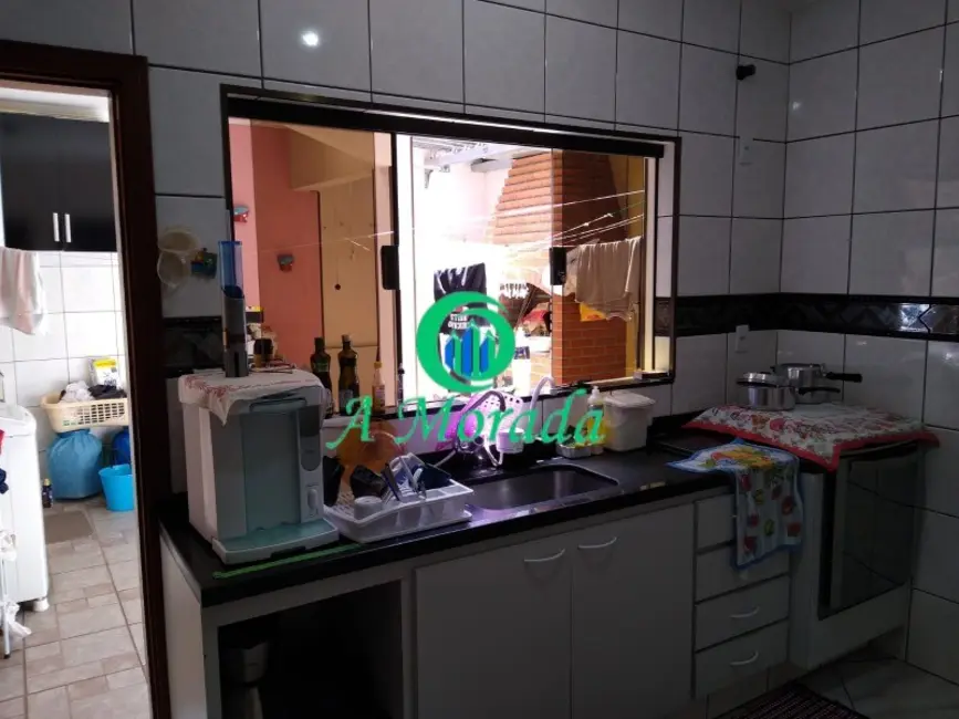 Casa com 3 quartos à venda, 181m2 em Jardim Las Vegas, Santo Andre - SP - imagem 8 Foto 8 de Casa com 3 quartos à venda, 181m2 em Jardim Las Vegas, Santo Andre - SP