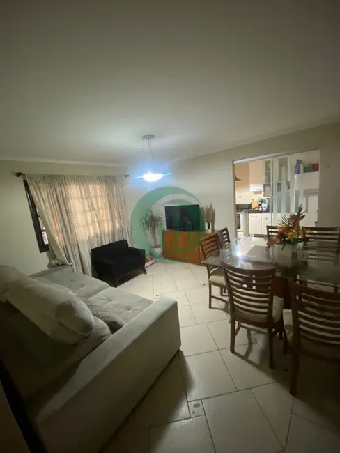 Foto 1 de Casa com 2 quartos à venda, 175m2 em Vila Helena, Santo Andre - SP