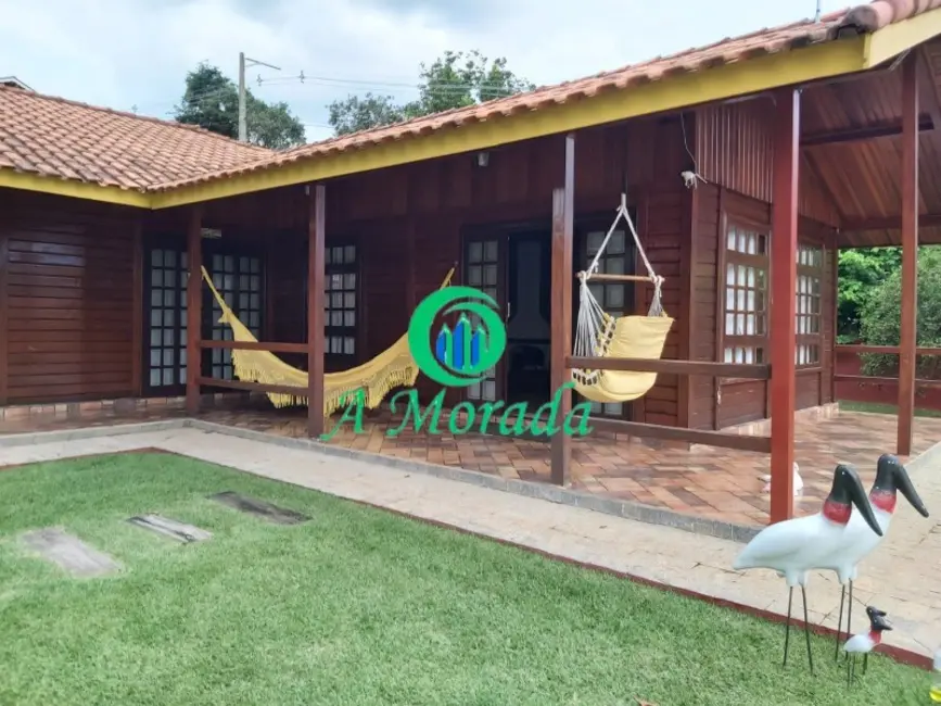 Foto 1 de Chácara com 4 quartos à venda, 500m2 em Piracaia - SP