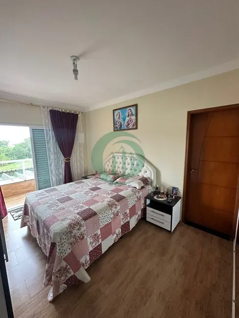 Casa de Condomínio com 4 quartos à venda, 180m2 em Parque São Vicente, Maua - SP - imagem 9 Foto 9 de Casa de Condomínio com 4 quartos à venda, 180m2 em Parque São Vicente, Maua - SP