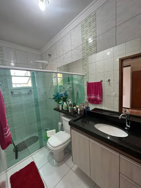 Casa de Condomínio com 4 quartos à venda, 180m2 em Parque São Vicente, Maua - SP - imagem 5 Foto 5 de Casa de Condomínio com 4 quartos à venda, 180m2 em Parque São Vicente, Maua - SP