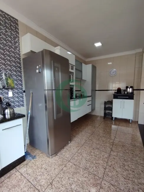 Casa com 3 quartos à venda, 200m2 em Vila Eldízia, Santo Andre - SP - imagem 7 Foto 7 de Casa com 3 quartos à venda, 200m2 em Vila Eldízia, Santo Andre - SP