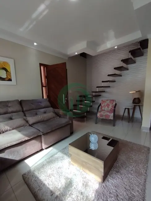 Casa com 3 quartos à venda, 200m2 em Vila Eldízia, Santo Andre - SP - imagem 3 Foto 3 de Casa com 3 quartos à venda, 200m2 em Vila Eldízia, Santo Andre - SP