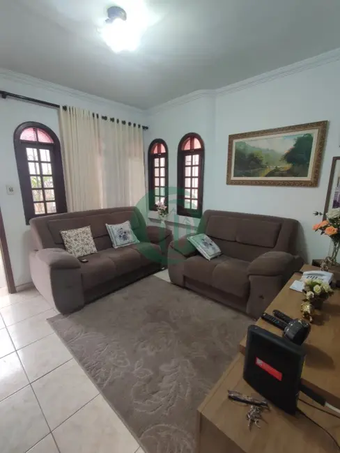 Foto 1 de Casa com 3 quartos à venda, 253m2 em Vila Vitória, Santo Andre - SP