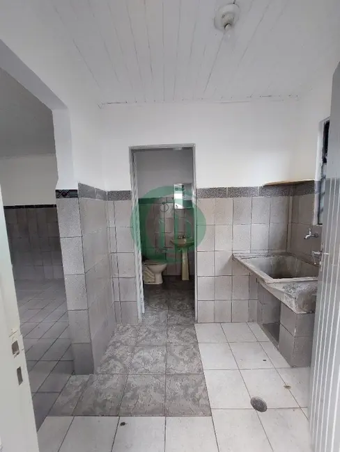 Foto 9 de Casa com 1 quarto para alugar, 35m2 em Vila Pires, Santo Andre - SP