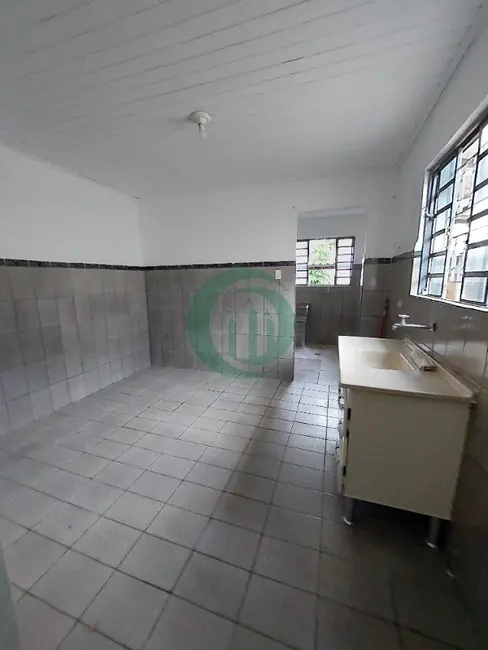 Foto 3 de Casa com 1 quarto para alugar, 35m2 em Vila Pires, Santo Andre - SP